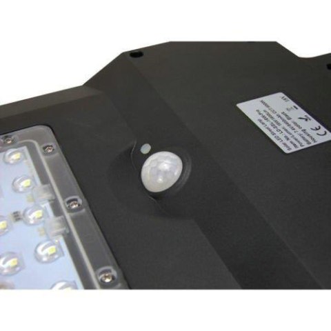 Naświetlacz oprawa uliczna V-TAC solarna 15W LED czarna ST-15 4000K 1600lm