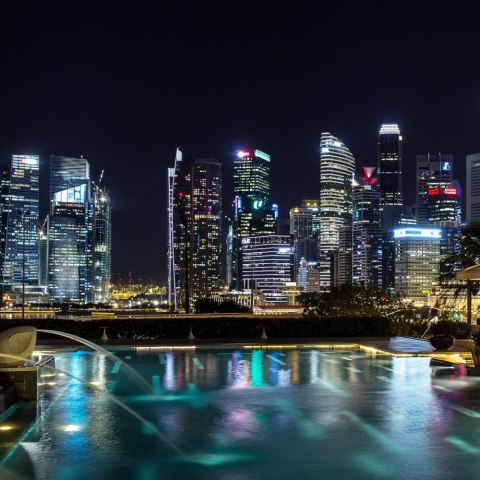 Taśma LED V-TAC 12V SMD5050 300LED IP65 rękaw 7W/m VT-5050 60-IP65 RGB